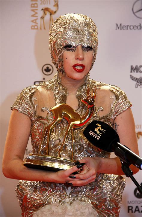 lady gaga mcqueen